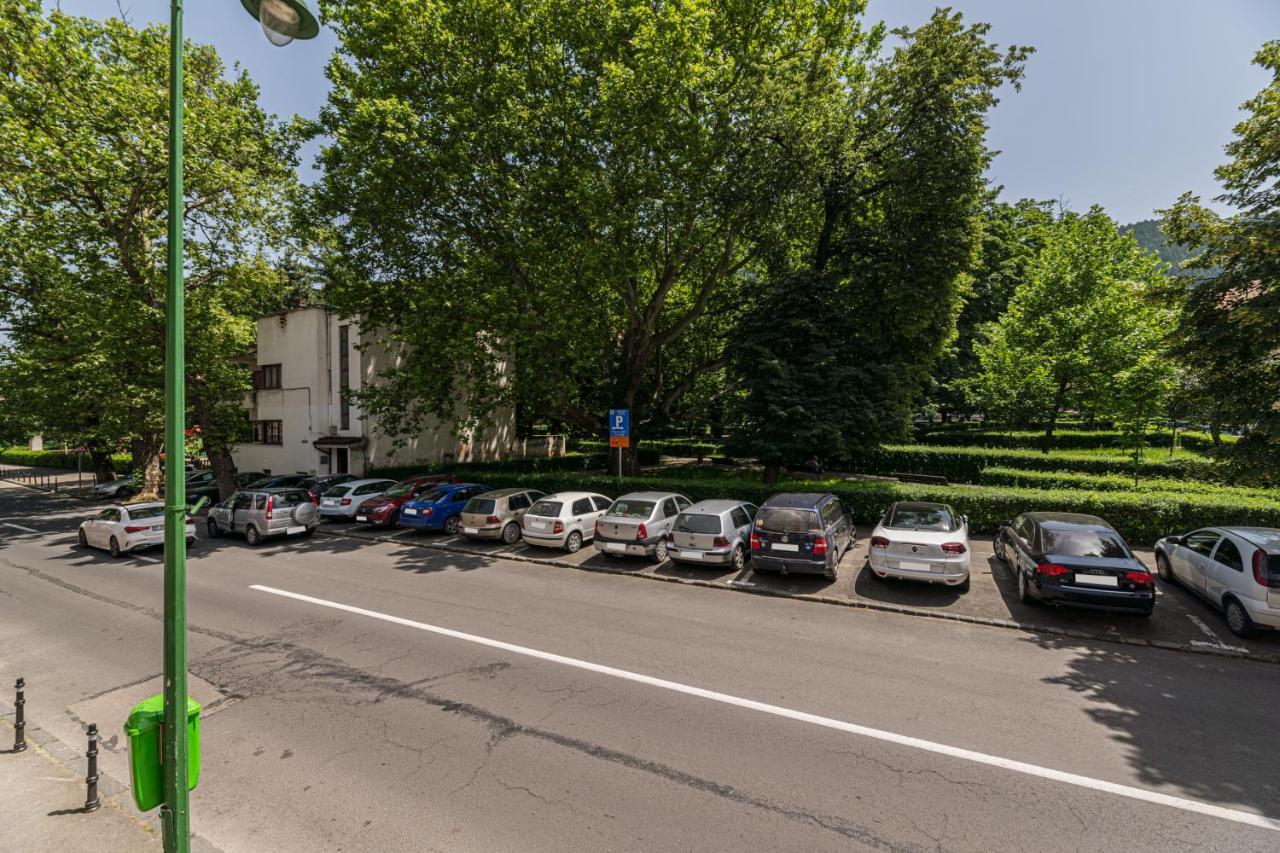 Hera Apartment - Old Town Braşov Exteriör bild